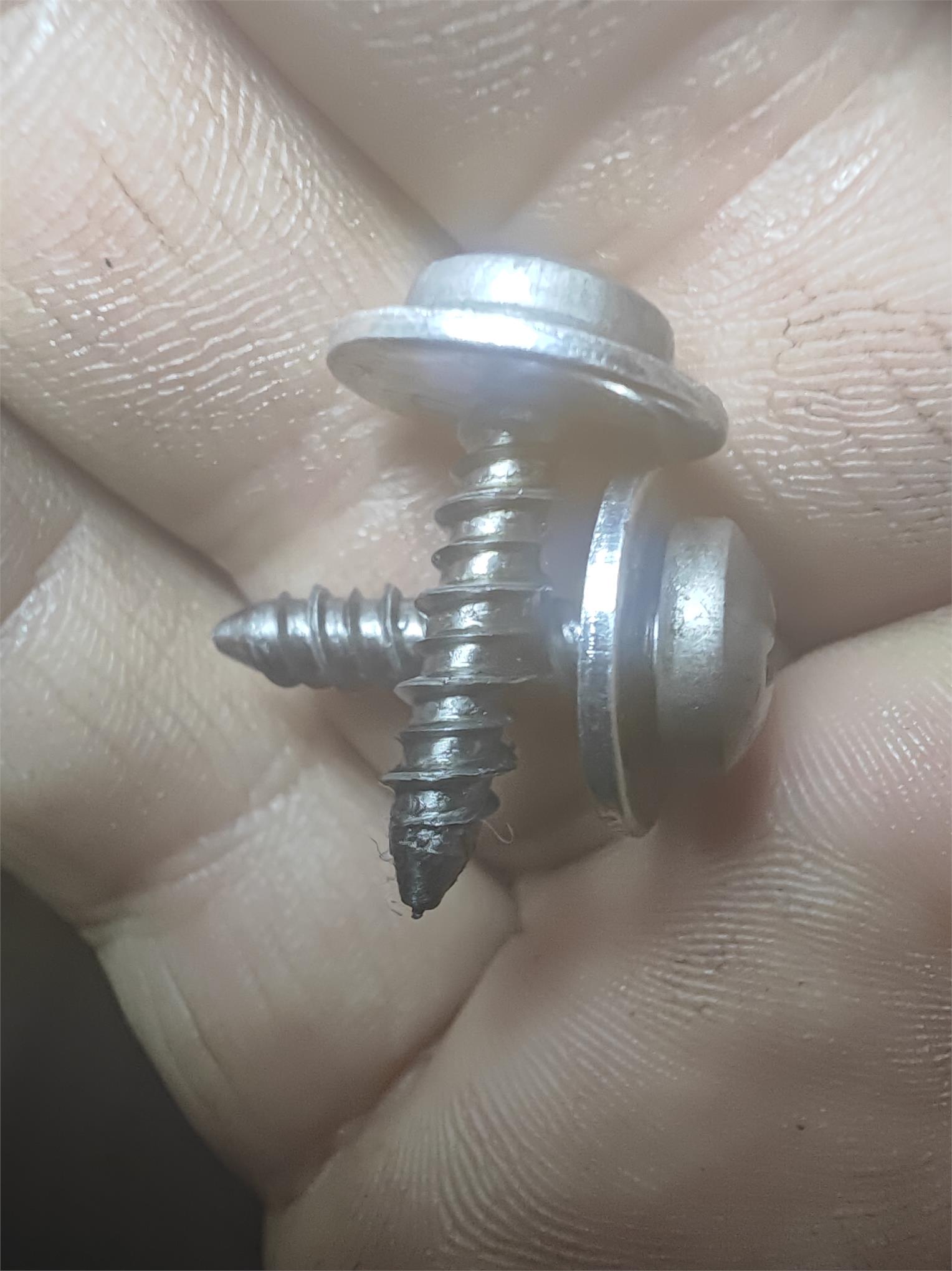 高低牙尖尾自攻钉搓出来牙底要起点小毛刺 牙线也是对好的?