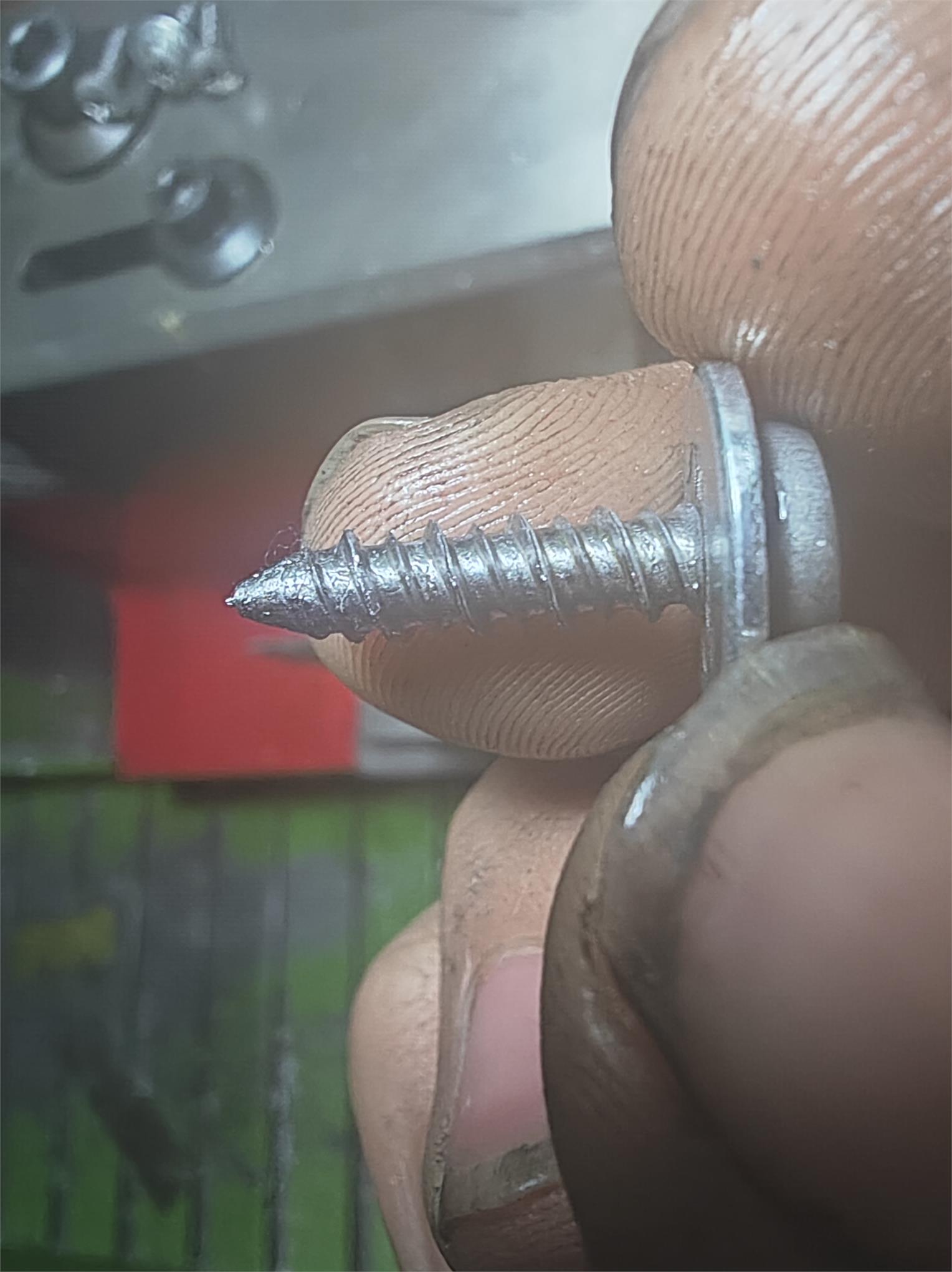 高低牙尖尾自攻钉搓出来牙底要起点小毛刺 牙线也是对好的?