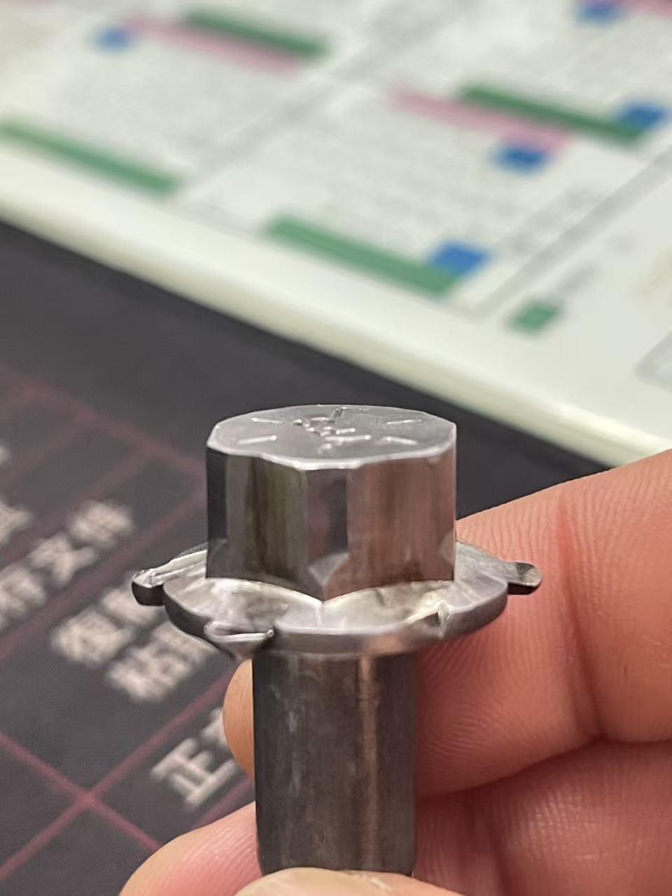 马车法兰不饱满？