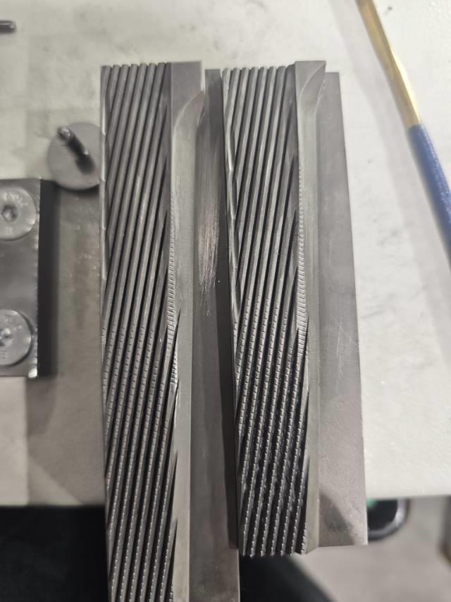 螺丝商学院回答