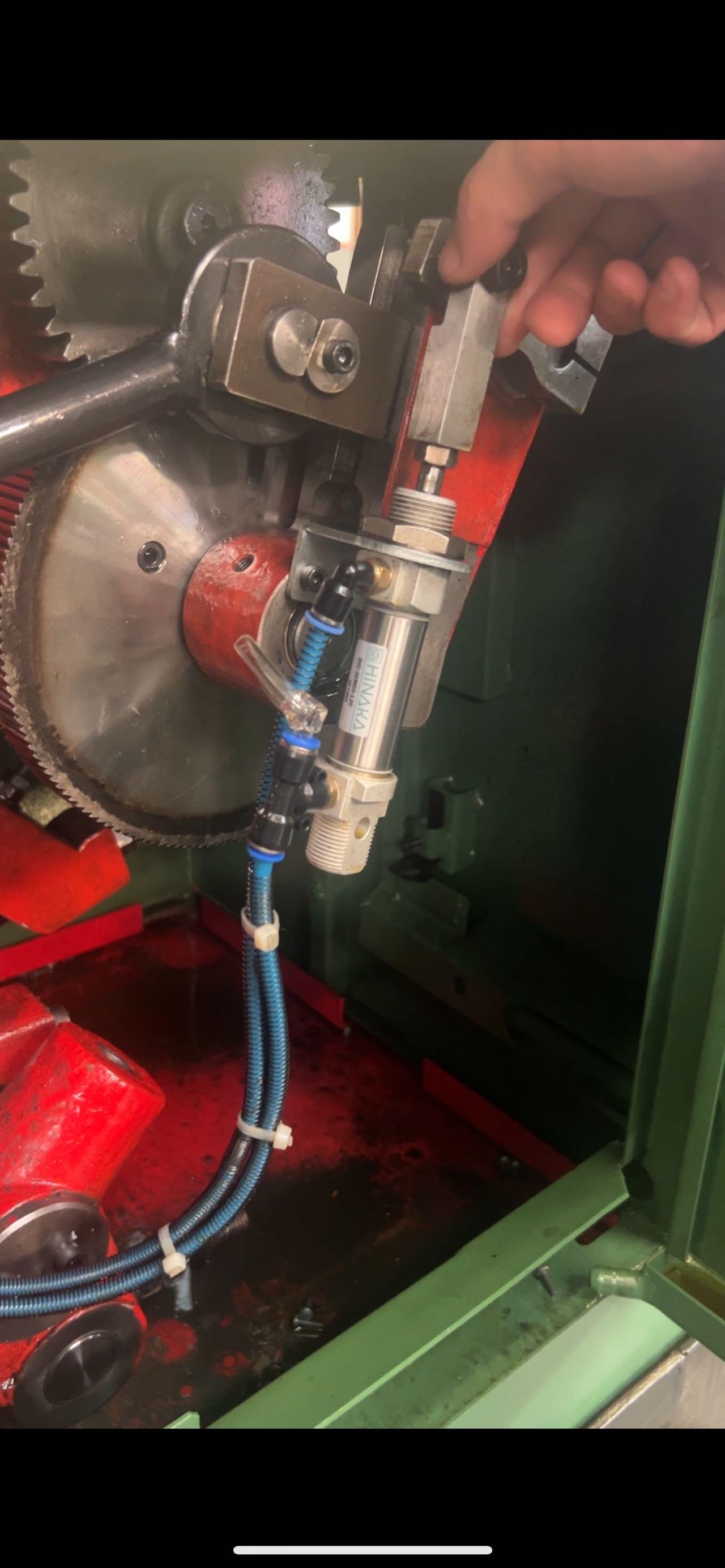 螺丝商学院回答